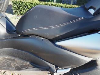 Yamaha Xmax 300 ABS picture 7