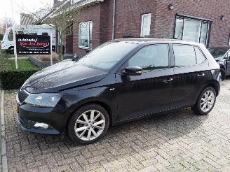 krockskadad bil auto Skoda Fabia 1.0 tsi Clever 2018/8
