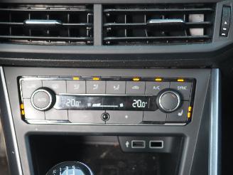 Volkswagen Polo 1.0 TSI Highline picture 24