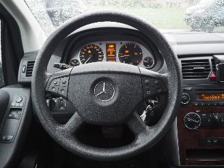 Mercedes B-klasse 180 CDI Automaat picture 13