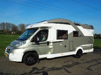 škoda kempování Burstner  Ixeo 3.0 d AUTOMAAT 2009/2