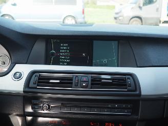 BMW 5-serie 528i High Executive picture 18