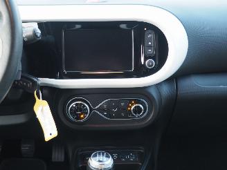 Renault Twingo 1.0 SCe Intens picture 21