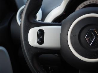 Renault Twingo 1.0 SCe Intens picture 19