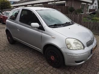 Toyota Yaris 1.3 VVT-i Sol Automaat picture 3