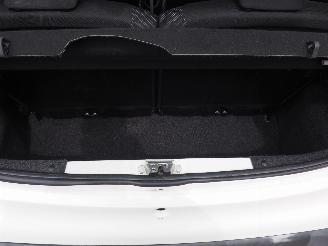 Peugeot 107 1.0 Active picture 11