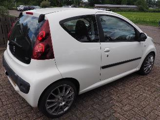 Peugeot 107 1.0 Active picture 4
