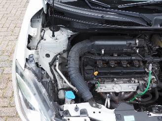 Suzuki Swift 1.2 Stijl Smart Hybrid picture 14