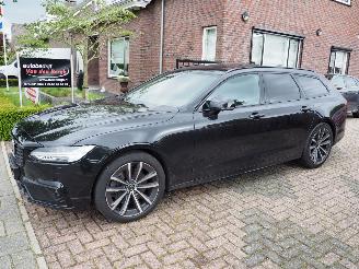 Avarii autoturisme Volvo V-90 2.0 B4 R-Design Motorschaden 2021/5