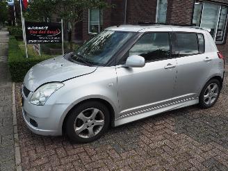 Unfallwagen Suzuki Swift 1.5 Exclusive Automaat 2007/1