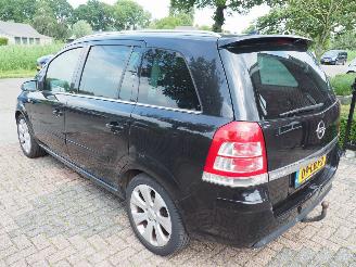 Opel Zafira 1.8 Cosmo 7 Persoons picture 6