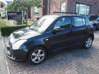 Voiture accidenté Suzuki Swift 1.3 Shogun 2006/6