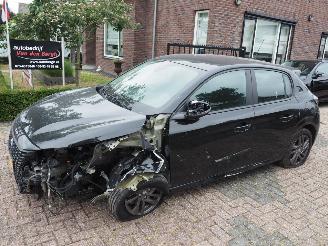 krockskadad bil auto Peugeot 208 1.2 PureTech Active Pack Automaat 2022/9