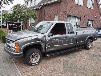 Damaged car Chevrolet Silverado Ext.Cab 5.7 v8 1988/3