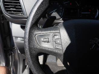 Peugeot Expert 2.0 BlueHDi Asphalt Automaat picture 16