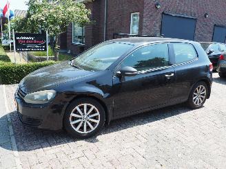 damaged passenger cars Volkswagen Golf 1.2 TSi  Trendline BlueMotion 2010/4
