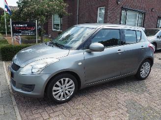 Damaged car Suzuki Swift 1.2 Bandit Easss 2013/12