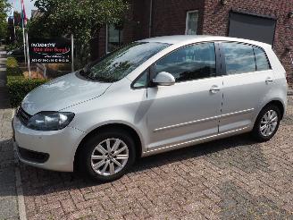 krockskadad bil auto Volkswagen Golf plus 1.2 TSI Comfortline Automaat 2012/6