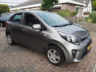 Kia Picanto 1.0 MPi ComfortPlusLine picture 3