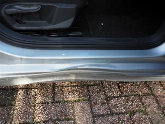 Volkswagen Polo 1.0 Tsi Highline picture 9