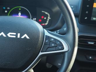 Dacia Jogger 1.6 Hybrid 140 Extreme 7P picture 14