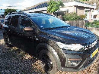 Dacia Jogger 1.6 Hybrid 140 Extreme 7P picture 3