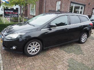 krockskadad bil auto Ford Focus 1.6 Ti-Vct Titanium Automaat 2011/11