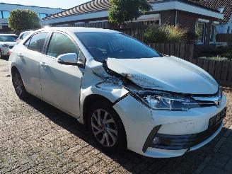 Toyota Corolla 1.6 picture 3