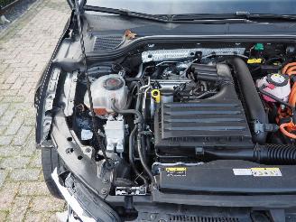 Volkswagen Golf 1.4 eHybrid picture 13
