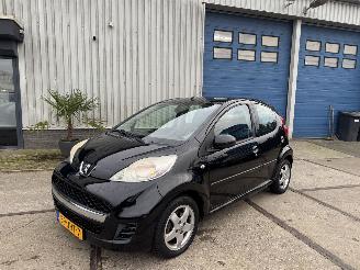 damaged passenger cars Peugeot 107 1.0 12V AIRCO 5-DEURS 2009/6