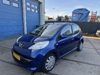 skadebil auto Peugeot 107 1.0 12V AIRCO 5-DEURS 2008/11