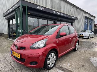 Toyota Aygo 1.0 12V AIRCO LEER picture 2