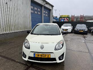 Renault Twingo 1.2 16V AIRCO picture 2