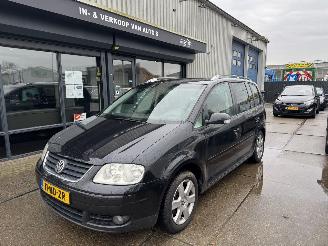 skadebil auto Volkswagen Touran 1.6 16V FSI 7-PERSOONS 2003/8