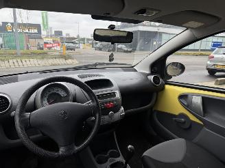 Peugeot 107 1.0 12V AIRCO 5-DEURS picture 7
