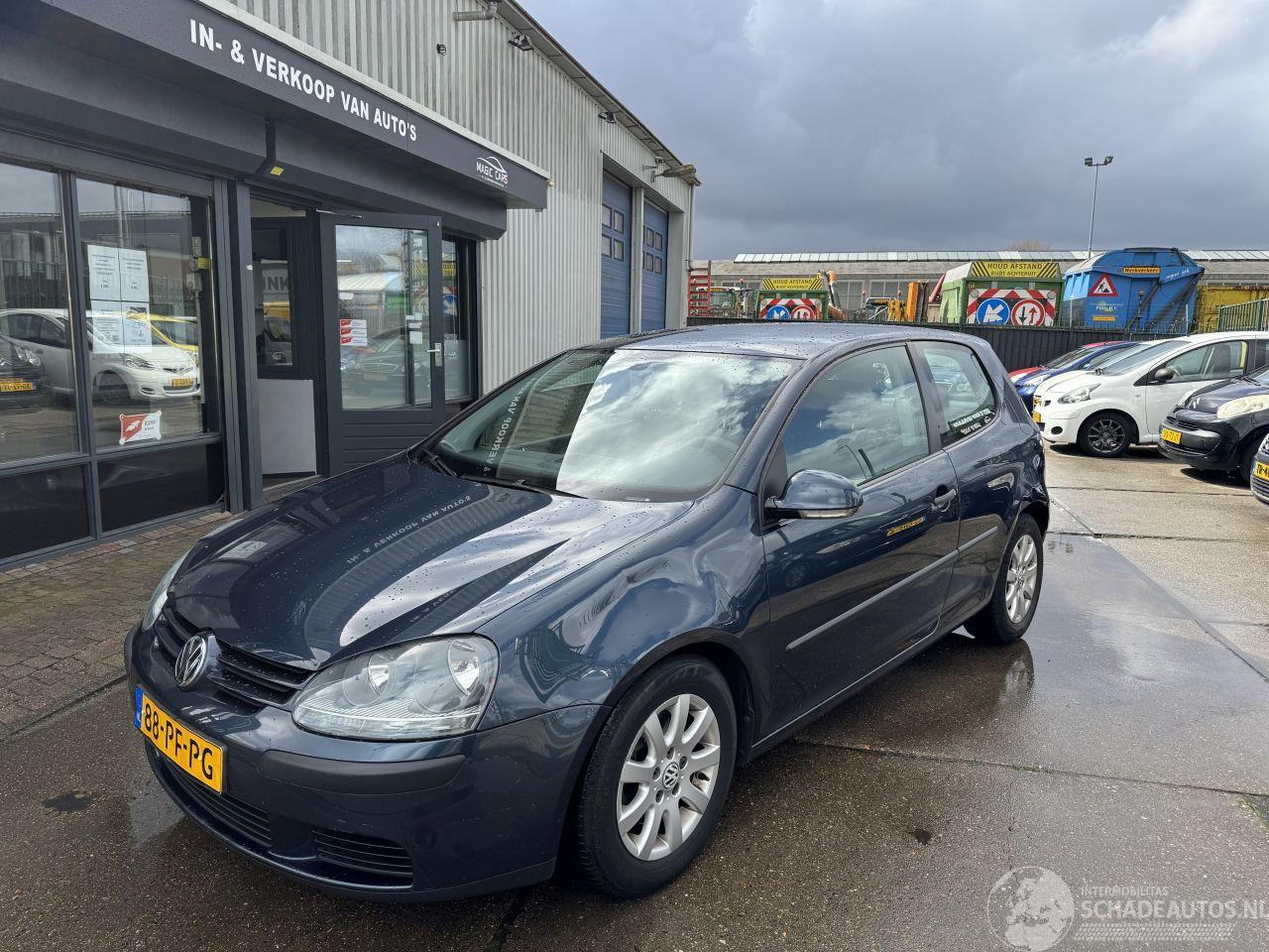 Volkswagen Golf 1.6 FSI 85KW AIRCO