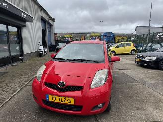 Toyota Yaris 1.3 VVTI AIRCO 5-DEURS 165.000 km NAP! picture 2