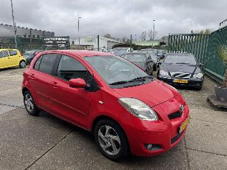 Toyota Yaris 1.3 VVTI AIRCO 5-DEURS 165.000 km NAP! picture 3