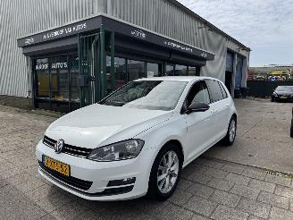 Coche accidentado Volkswagen Golf 1.2 TSI AIRCO 5-DEURS 2014/11