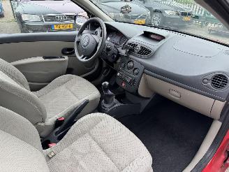 Renault Clio 1.2 16V 55KW picture 5