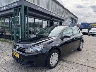 Vaurioauto  passenger cars Volkswagen Golf 1.4 16V AIRCO 2008/10