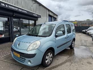 Unfallwagen Renault Kangoo 1.6 16V AIRCO 2009/7