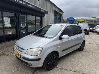 Vaurioauto  passenger cars Hyundai Getz 1.3 AIRCO 5-DEURS 146.000 km NAP! 2003/9