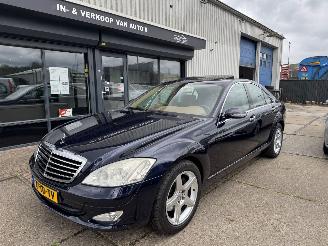 Vaurioauto  passenger cars Mercedes S-klasse S320 CDI 173KW 2006/7