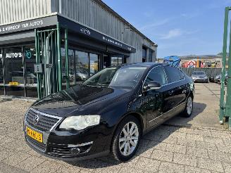 uszkodzony samochody osobowe Volkswagen Passat 1.4 TSI 90KW AIRCO 2008/11