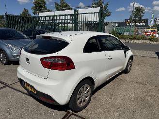 Kia Rio 1.2 63KW AIRCO picture 3