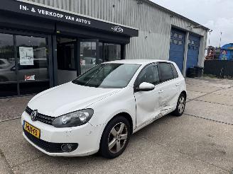 uszkodzony samochody osobowe Volkswagen Golf 1.2 TSI 2010/9
