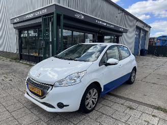 škoda osobní automobily Peugeot 208 1.2 VTI AIRCO 5-DEURS 2014/3