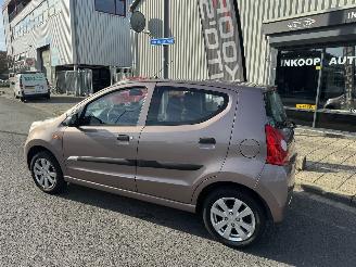 Suzuki Alto 1.0 AUTOMAAT picture 4