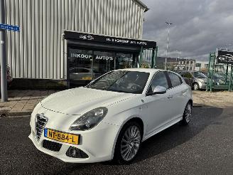 krockskadad bil auto Alfa Romeo Giulietta 1.4 TURBO 125KW 2011/2